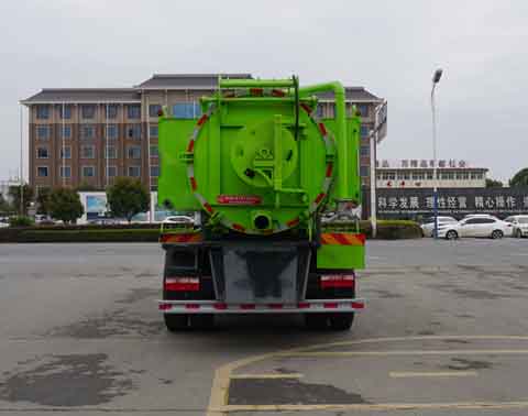 東風D9清洗吸污車