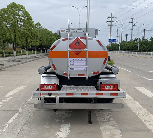 楚飛牌CLQ5040GJY6BJ型加油車(chē)