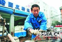 人們歌頌的垃圾車處理工作—垃圾車隊隊長入選中國好人